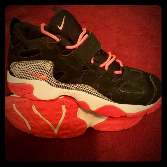 Nike Shoes - Nike Air